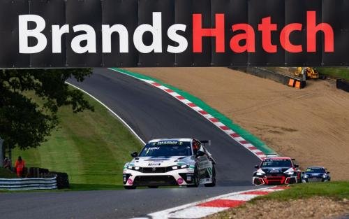 2023-R07-Brands-Hatch-PLP RestartRacing BrandsHatch 006-optimized